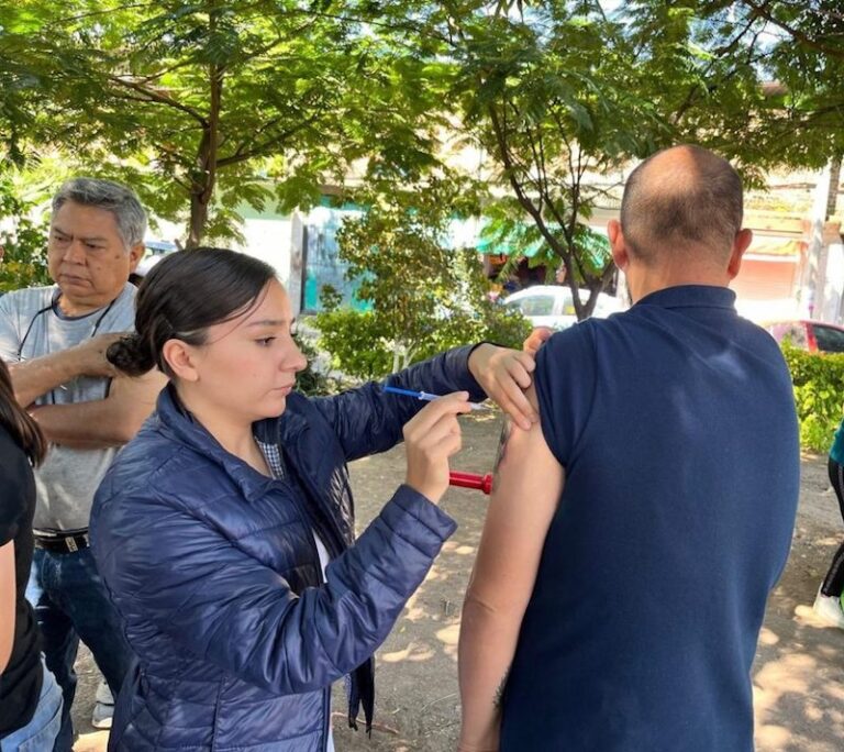 Guanajuato avanza en vacunación superando el 96 %