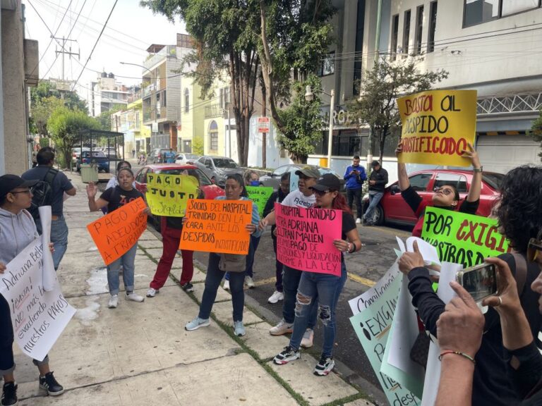 “Nos dejaron sin trabajo y sin justicia”, dicen en protesta enfermeras y trabajadores del Sanatorio Trinidad