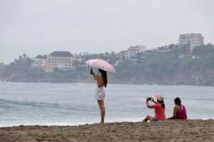 Aeropuerto de Acapulco suspende operaciones por el huracán ‘Erick‘