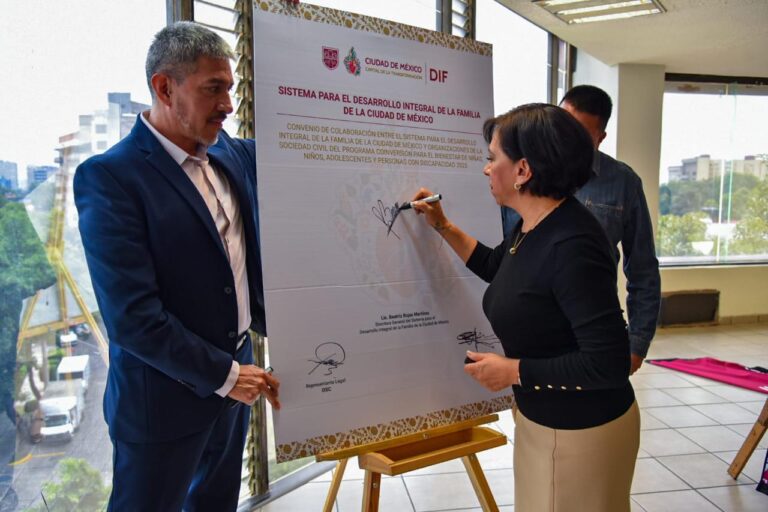 DIF CDMX y OSC fortalecen bienestar de grupos vulnerables mediante convenio 2025