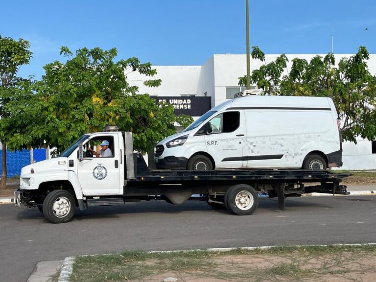 Hallan 20 cuerpos en puente vehicular de Culiacán