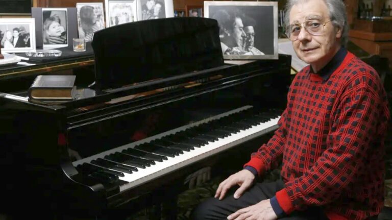 Muere Lalo Schifrin, autor de míticas bandas sonoras como ‘Misión: Imposible’, ‘Harry el sucio’, ‘Bullitt’ y ‘Starsky y Hutch’