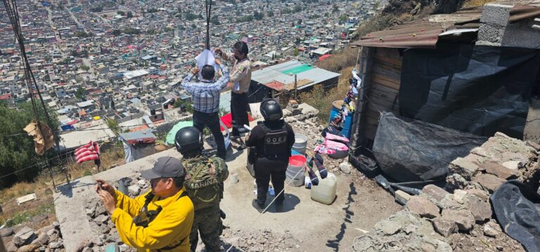 Gobiernos de Ecatepec y Edomex buscan frenar invasiones en Sierra de Guadalupe