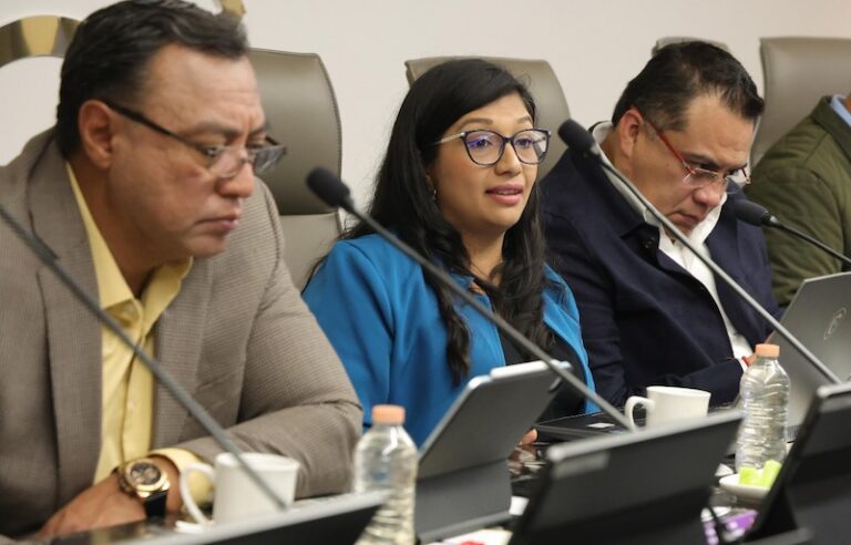 Alinean autoridades estatales estrategia para prevenir embarazo adolescente en Tlaxcala