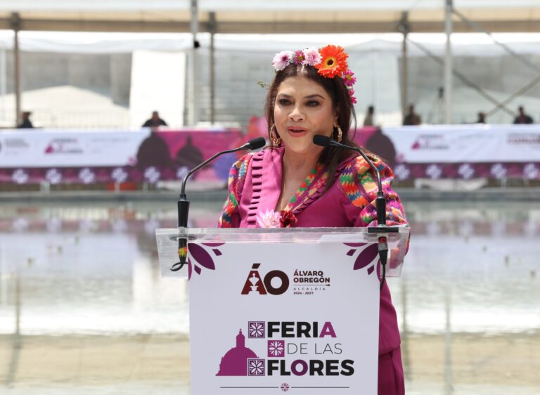 Clara Brugada lanza Manzanas Verdes para transformar calles grises en jardines vivos