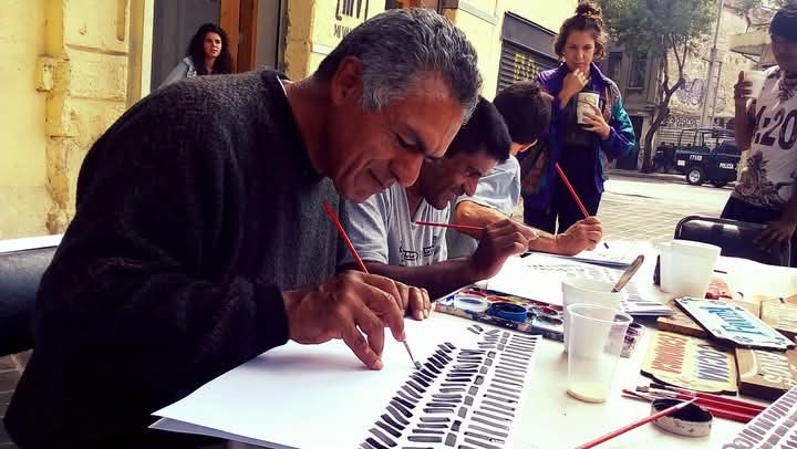 Exposición A Puro Pincel celebra el arte del rótulo tradicional en CDMX