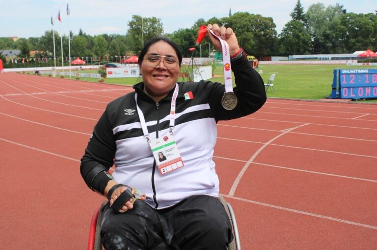 Gilda Cota, medallista paralímpica de París 2024, gana presea de oro en el Grand Prix 2025