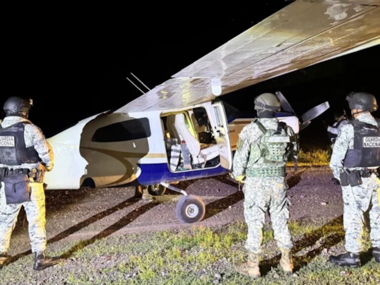 Harfuch y Bukele se enfrentan por el decomiso de droga en una avioneta
