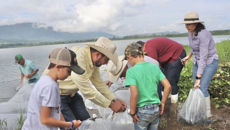 Impulsan la actividad pesquera en Jalisco
