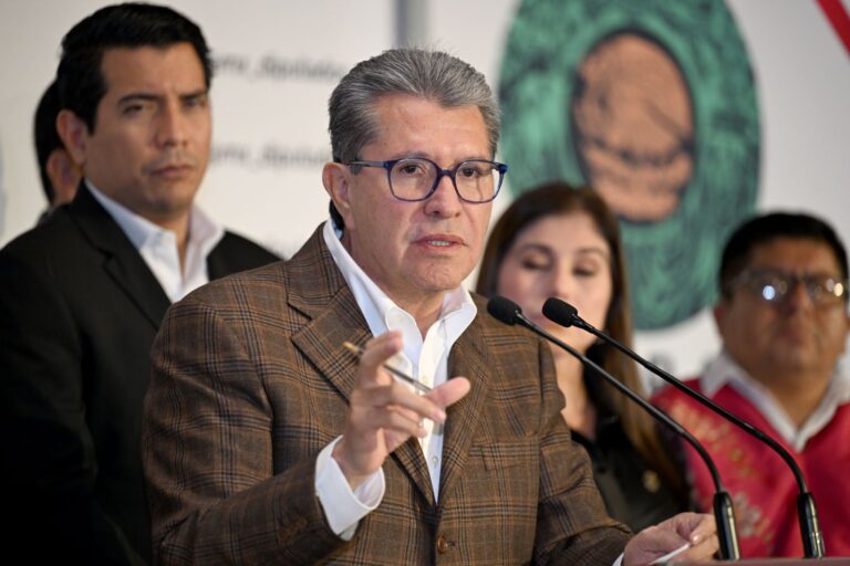 Monreal niega que nueva ley de telecom sea censura o espionaje digital