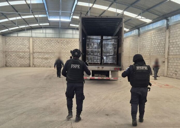 Recuperan tractocamión robado con cargamento de tequila valuado en más de 22.9 mdp