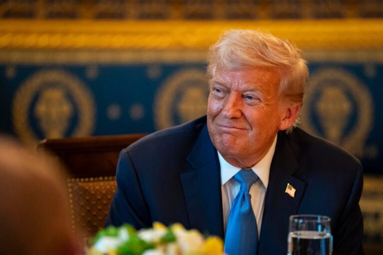 Trump anuncia aranceles del 35% para Canadá
