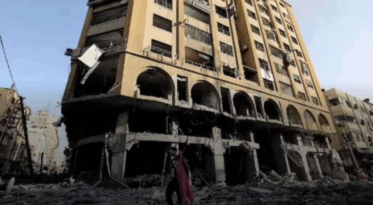 Ciento ochenta periodistas muertos en Gaza para silenciar el genocidio