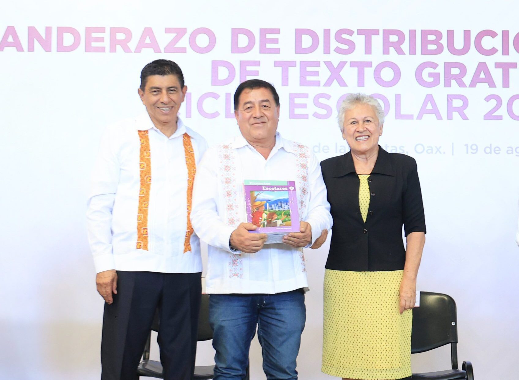 Inicia la distribución de más de 6 millones de libros de texto gratuitos en Oaxaca