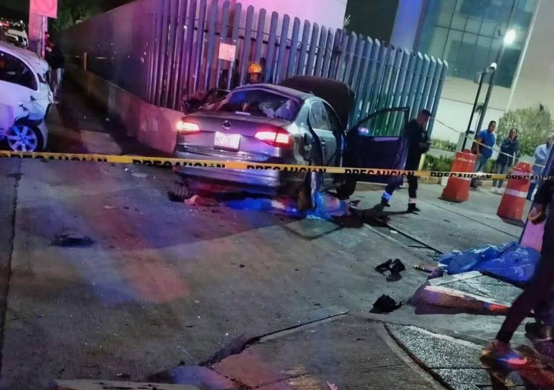 Conductor atropella y mata a 4 personas afuera de clínica del IMSS en Tecámac