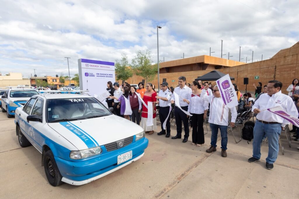 Taxi Gunaa": Programa que garantiza traslados seguros para mujeres en Oaxaca